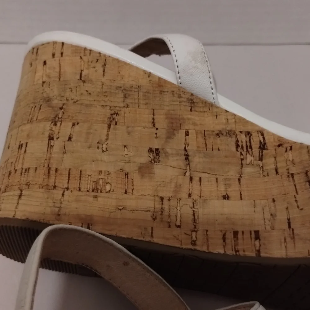 Kate Spade Tomas Sandals - Picture 9 of 16